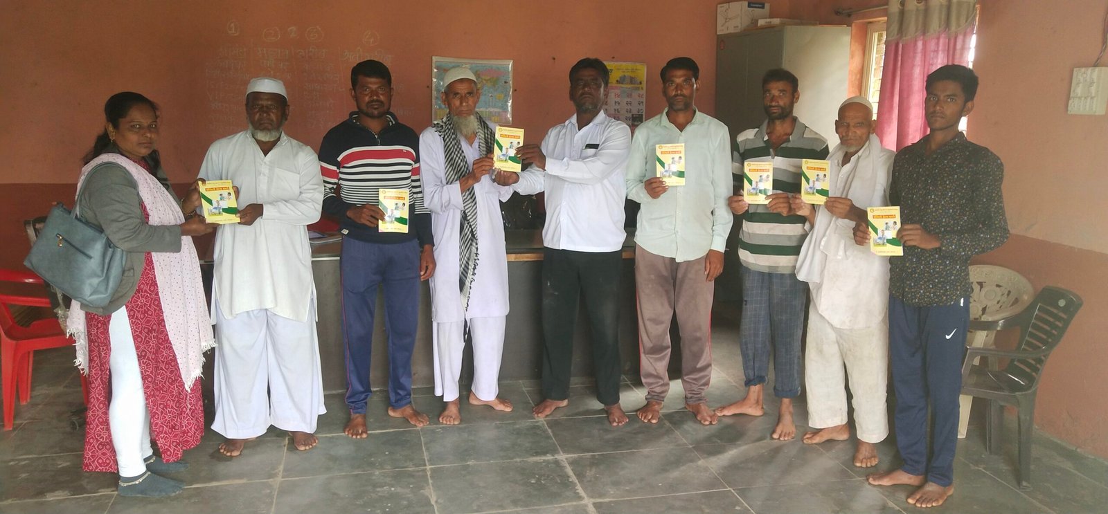 आरोग्य तपासणी व फॅमिली हेल्थ कार्ड शिबीर फोटो 20